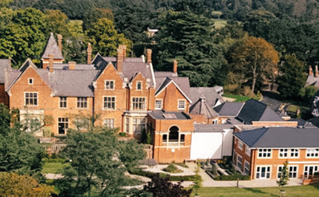 Holy Cross London Summer Day Camps